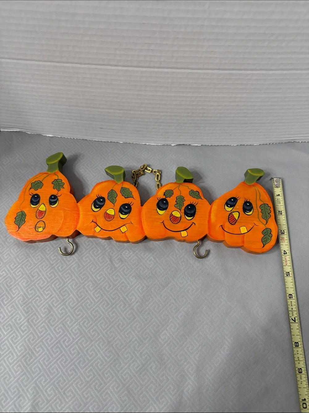 Vtg Hand Painted Wooden Pumpkin Wall Hook Rack Anthropomorphic Jack-O-Lanterns